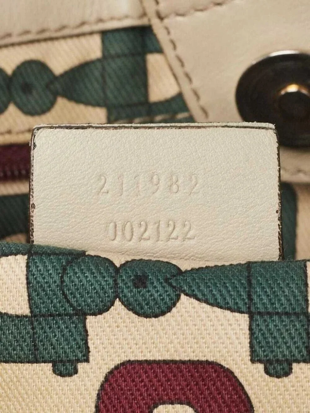 Gucci White Guccissima Leather D Ring Tote Bag